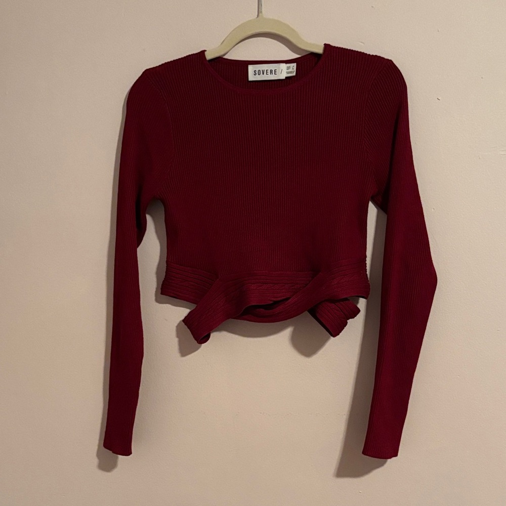 Sovere Ribbed Twist-Hem Crop Top - Wine